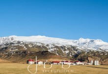 Eyjafjallajökull op de achtergrond